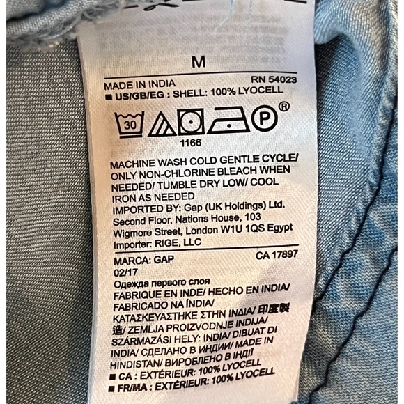 Gap Flutter Sleeve Chambray Top - Picture 5 of 5